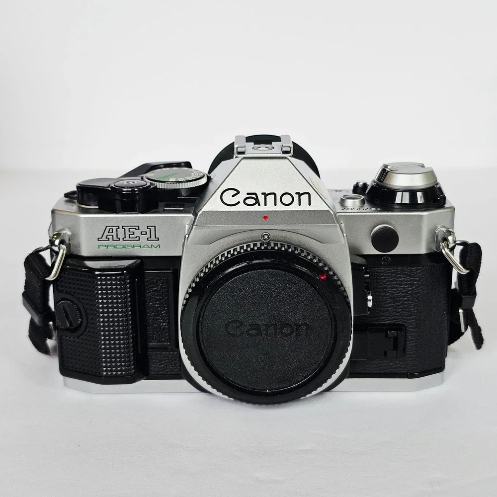 80s Vintage Canon AE-1 Program 35mm SLR Film Camera Kit w/ Lenses Flash and Bag